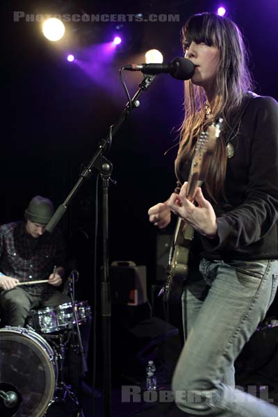 SHE KEEPS BEES - 2010-02-27 - PARIS - La Maroquinerie - 